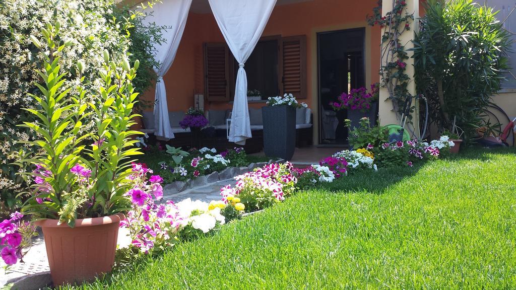 Casa Con Giardino Villa Olbia Bilik gambar